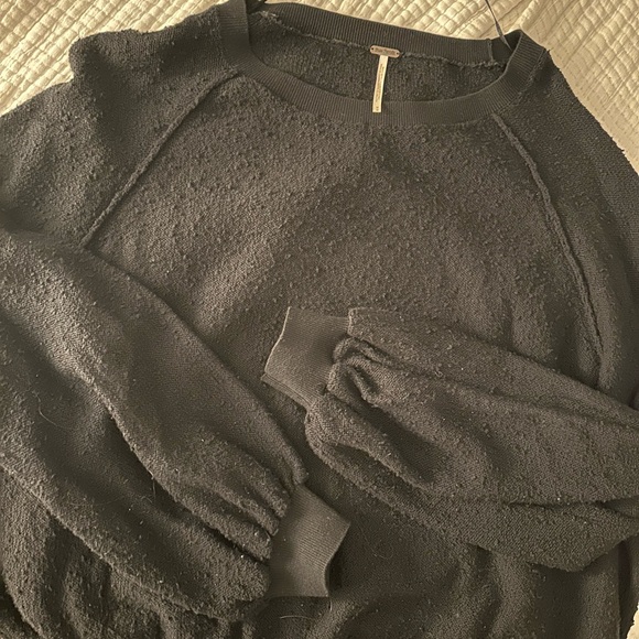 Free People Found My Friend Boucle Pullover in black - Picture 3 of 3